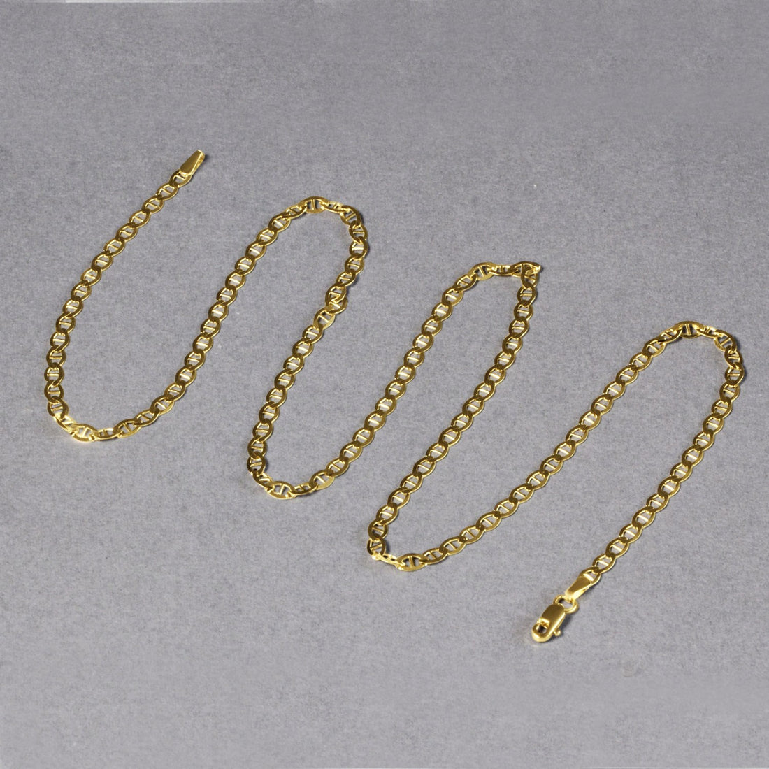 Cadena de eslabones estilo marinero de oro amarillo de 10 k (3,20 mm)