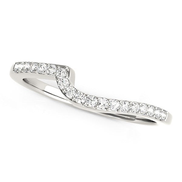 Alianza de boda de oro blanco de 14 k con diseño curvo y diamantes redondos (1/4 ct)