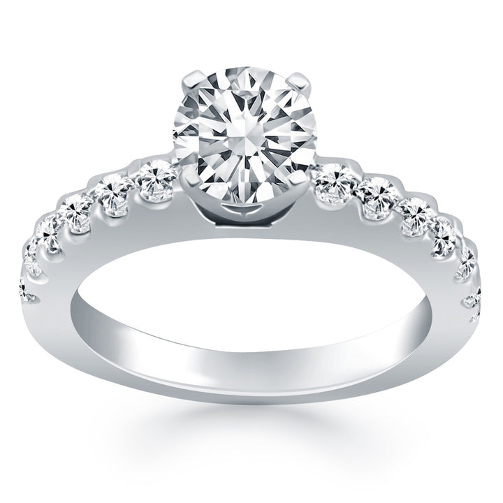 Anillo de compromiso con micro garras de diamante en oro blanco de 14 k.