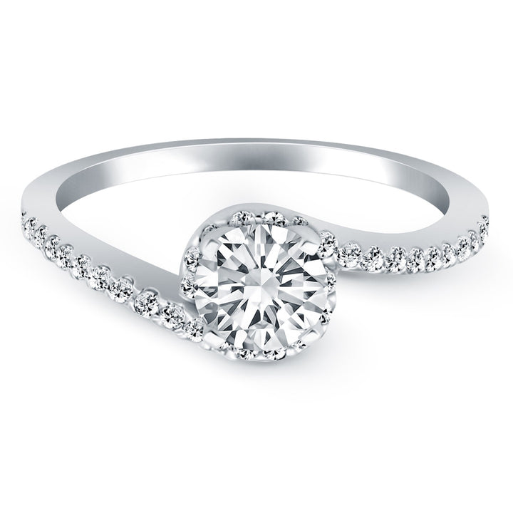 Anillo de compromiso de oro blanco de 14 k con halo de diamantes y remolino de derivación