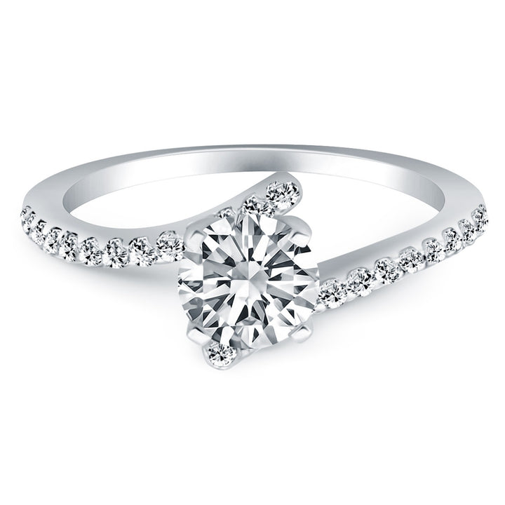 Anillo de compromiso de diamantes con bypass de caña abierta en oro blanco de 14 k