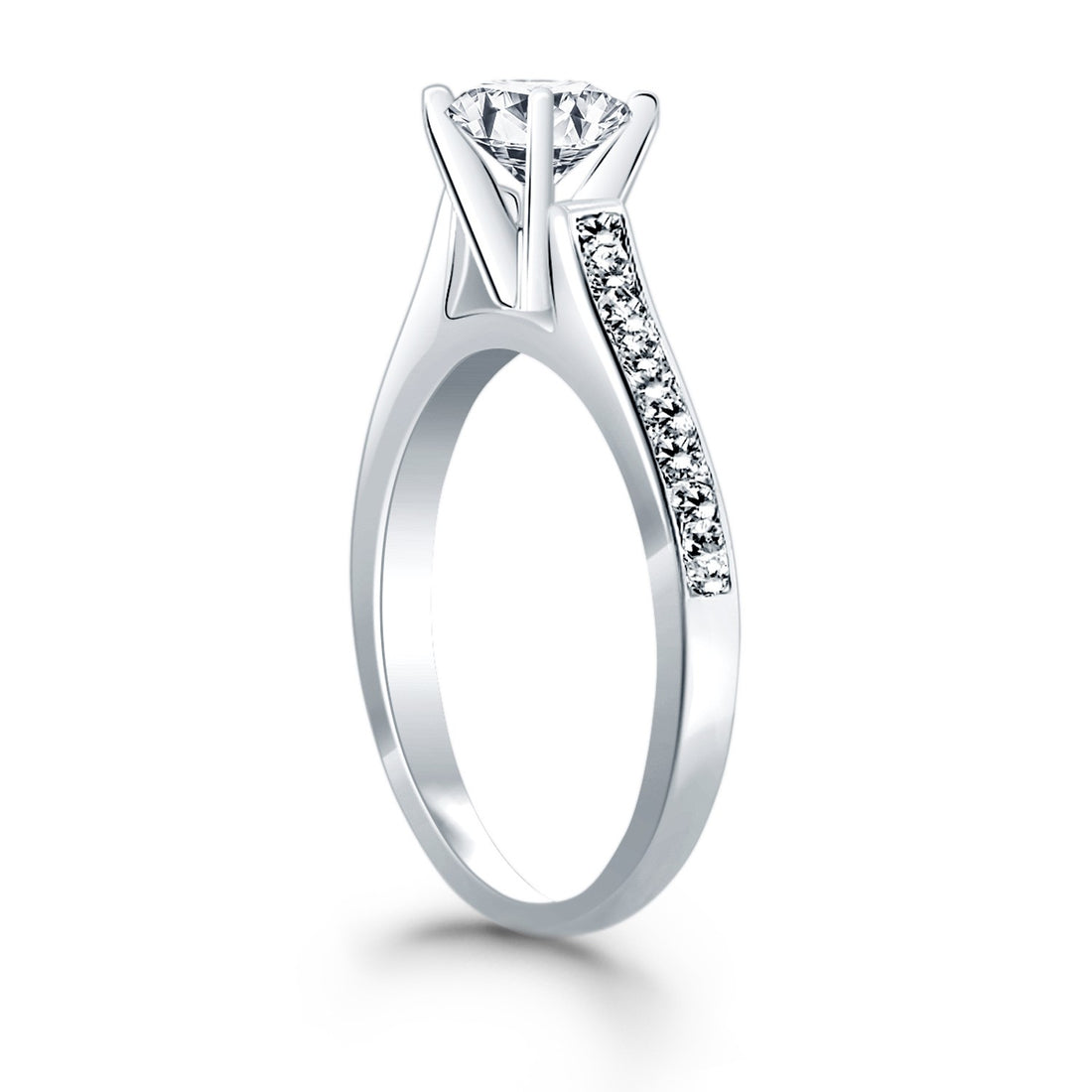 Anillo de compromiso con forma de catedral de diamantes pavé de oro blanco de 14 k