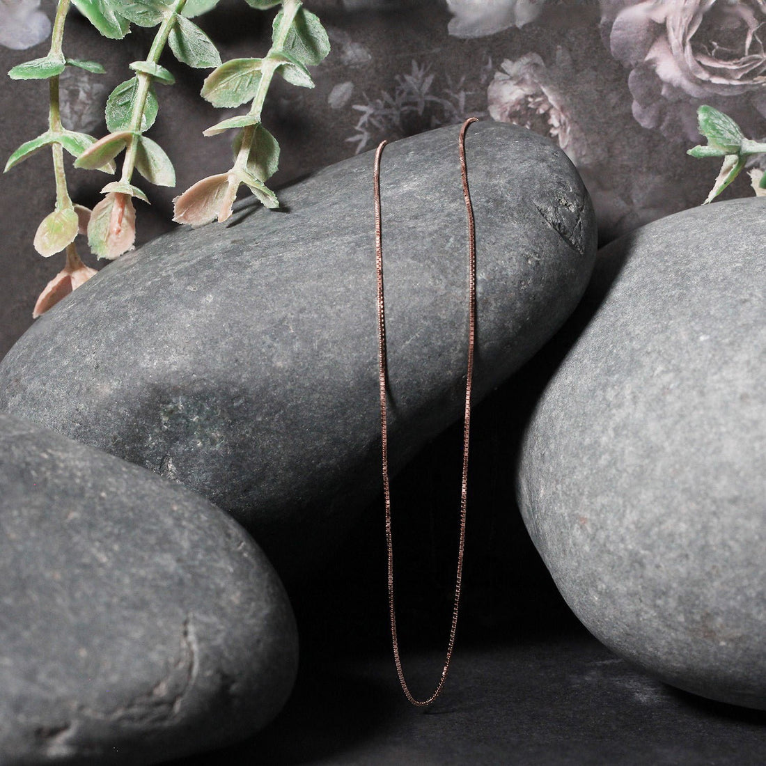 Cadena clásica de oro rosa de 14 k de 0,60 mm