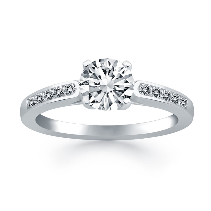 Anillo de compromiso con catedral de diamantes en oro blanco de 14 k