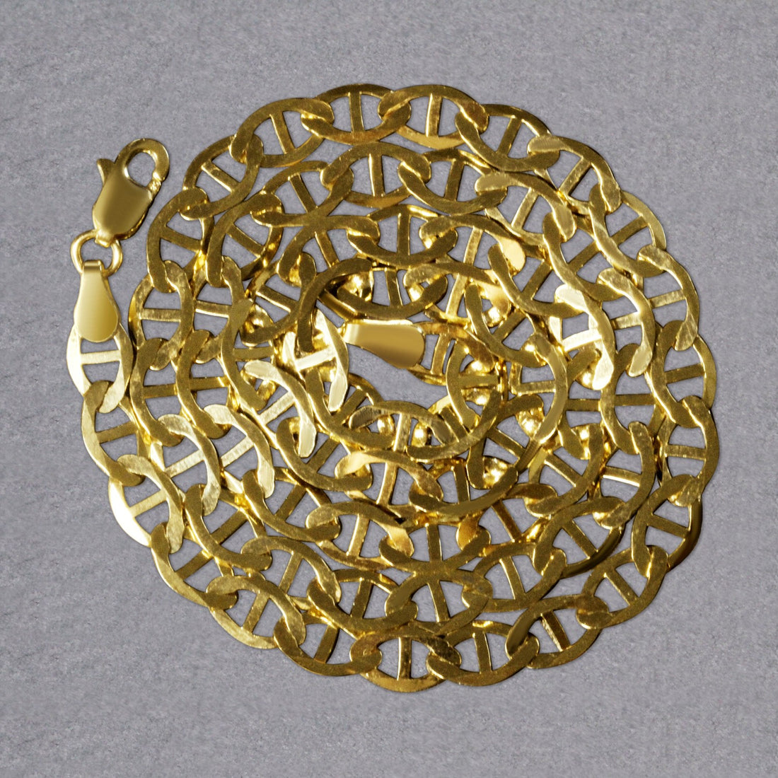 Cadena de eslabones estilo marinero de oro amarillo de 10 k (5,10 mm)