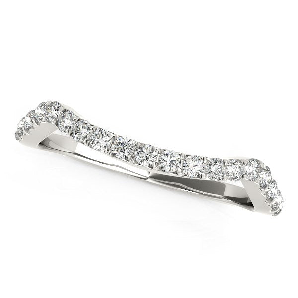 Alianza de bodas de oro blanco de 14 k con diamantes de diseño curvo moderno (1/5 ct)