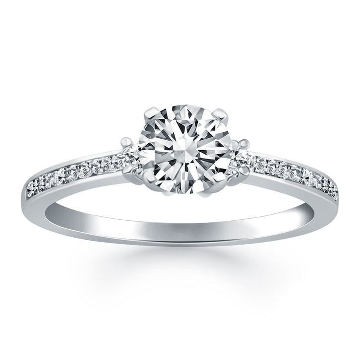 Anillo de compromiso de oro blanco de 14 k con detalles de diamantes