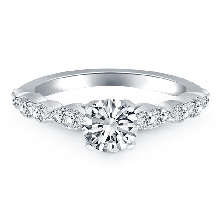 Anillo de compromiso de oro blanco de 14 k con diamantes de talla elegante