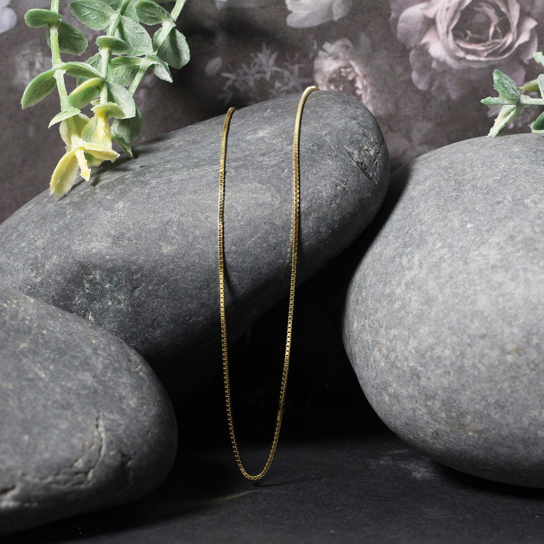 Cadena clásica de oro amarillo de 10 k (0,78 mm)