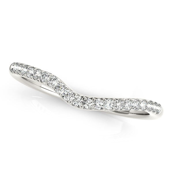 Anillo de bodas de oro blanco de 14 k con pavé curvo de diamantes (1/4 ct)