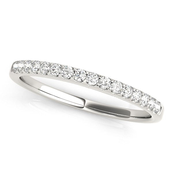 Alianza de boda de oro blanco de 14 k con diamantes festoneados (1/6 ct)