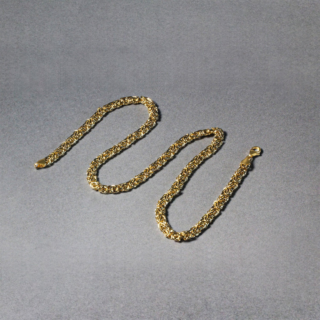 Collar de cadena bizantina elegante de oro amarillo de 14 k