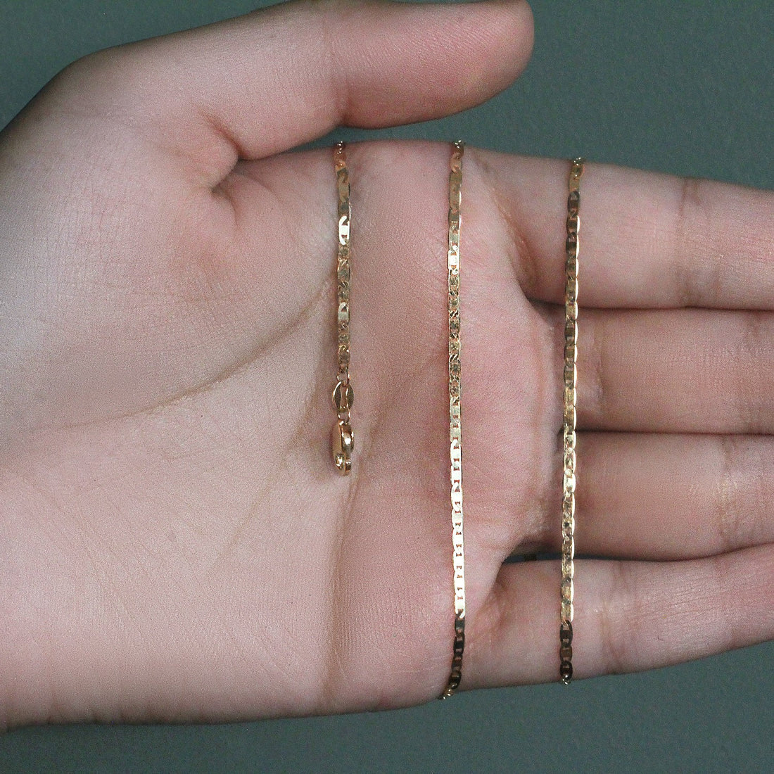 Cadena de eslabones estilo marinero de oro amarillo de 10 k (1,70 mm)