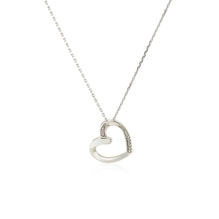 Colgante de corazón abierto con diamantes en plata de ley