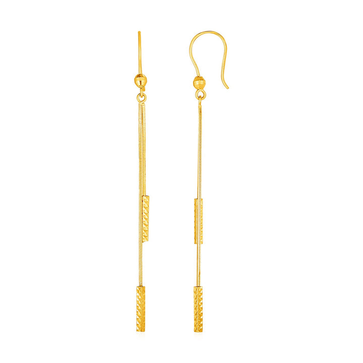 Pendientes largos con barra texturizada en oro amarillo de 14 k