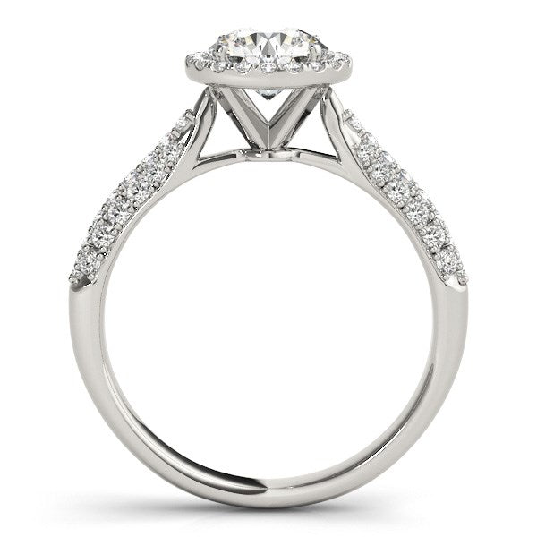 Anillo de compromiso de oro blanco de 14 k con halo de diamantes y banda pavé (1 1/3 ct)