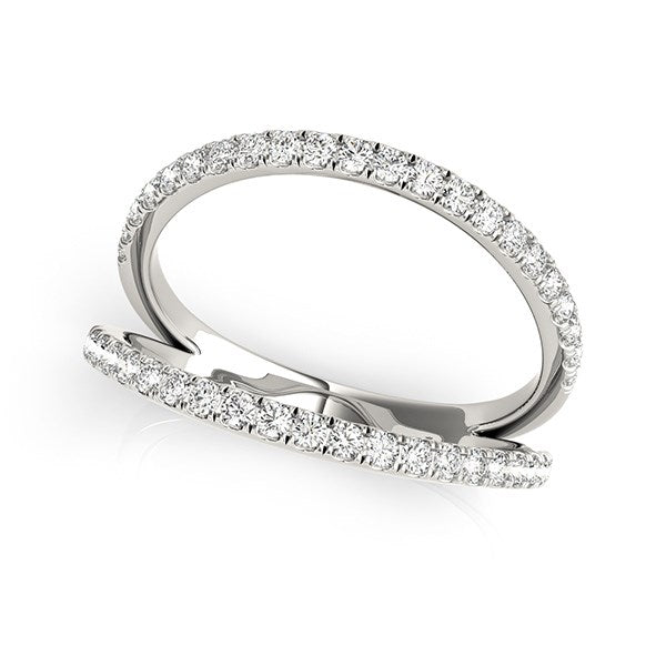 Anillo de oro blanco de 14 k con banda dividida de diamantes (1/4 ct)